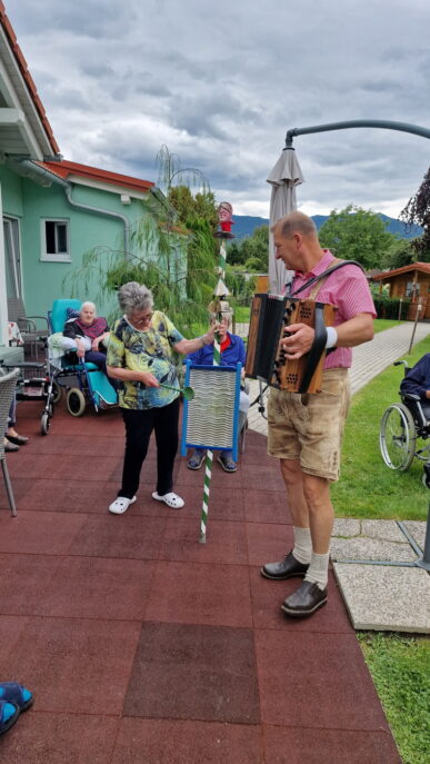 {{brizy_dc_image_alt imageSrc=