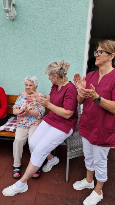 {{brizy_dc_image_alt imageSrc=